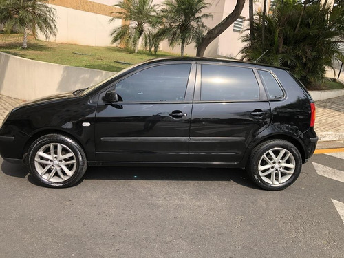 Imagem 4 de 11 de Volkswagen Polo Hatch. 1.6 8v Gasolina Manual