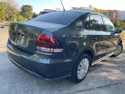 Volkswagen Vento 1.6 Starline Mt