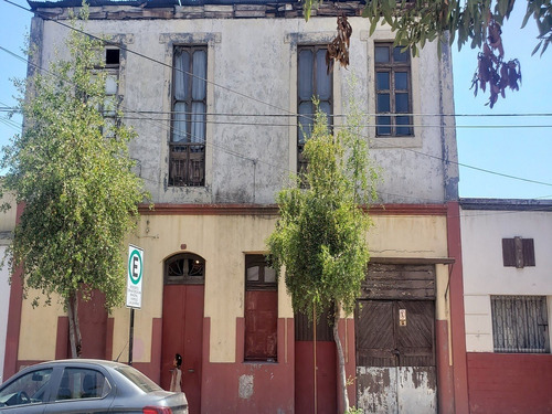 Santiago Barrio Matta Sur,  10 Habitaciones, 1 Estacionamien