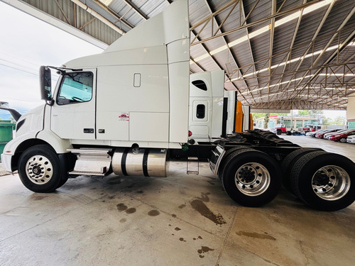 Volvo Vnr 2019 Con 2 Meses De Garantia