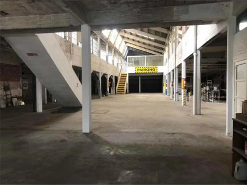Venta Local 3.000 M2 Edif. - 8 M. De Altura. Tres Cruces