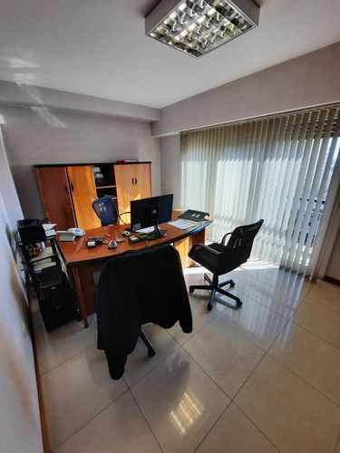 Imagen 3 de 14 de Departamento 240m2 Cubiertos Con 2 Cocheras - Ramos Mejia Sur