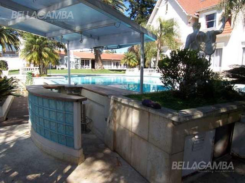 Importante Residencia - Excelente Ubicacion