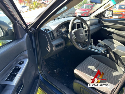 Jeep New Grand Cherokee L Aut 3.7cc Automático Año 2010