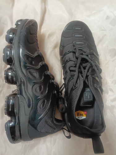 Tenis Air Vapor Max Negros 28.5 Mex (Usado)