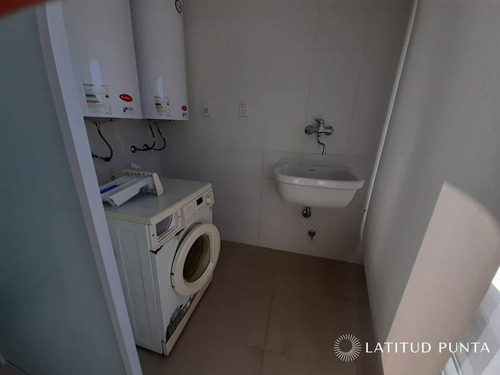 Imagen 10 de 15 de Apartamento Esquinero En Le Parc, 3 Suites Más Dependencia