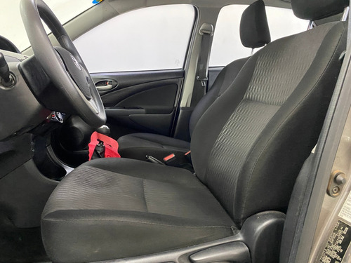 Imagem 10 de 20 de Toyota Etios 1.3 16v X 5p