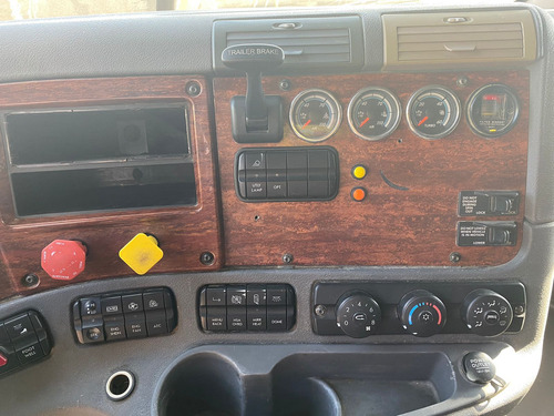 Freightliner Cascadia 125 2016