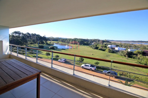 Venta Apartamento 3 Dormitorios En Suite- Ref: 1227