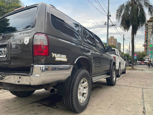 Toyota SW4 3.0 I Runner