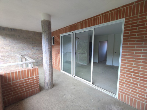 Imagen 4 de 24 de Sky Group Vende Townhouse En Terrazas De Camoruco, Valencia Atth-jc