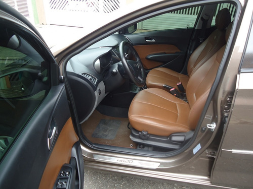 Hyundai Hb20s 1.0 Comfort Plus Turbo Flex 2016/17