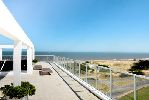 Imagen 24 de 26 de Apartamento En Venta De 4 Dormitorios En Playa Brava (ref: Lij-1405)