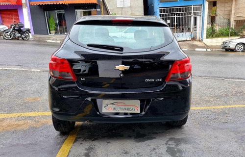 Imagem 12 de 13 de Gm Ônix Ltz 1.4 Mylink - Ano 2015 - Flex - Preto - Baixa Km