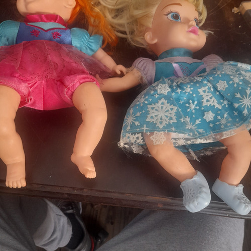 Imagem 2 de 9 de Bonecas Frozen Baby Elza E Anna Marca Disney Como Nas Fotos