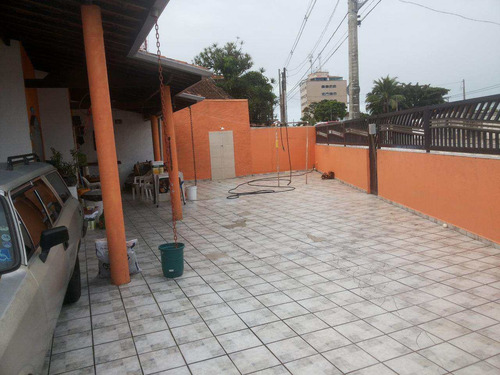 Imagem 2 de 13 de Casa De Esquina - 2 Dorms. - Solemar - R$320 Mil Cód.2236 - V2236