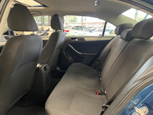 Volkswagen Jetta 2.5 Comfortline Tiptronic At