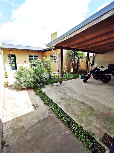 Imagen 4 de 13 de Venta De Casa 2 Dormitorios En Parque Sicardi, La Plata.