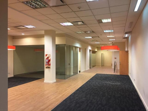 Imagen 1 de 11 de Excelente Local, Ex Hsbc. Muy Buen Frente.