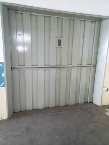 Imagen 16 de 30 de Alquiler De Planta Comercial En Edificio Boleita Sur