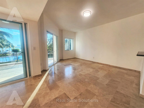 Departamento En Venta/renta, 3 Recámaras, Vista A Laguna, Isla Dorada, Cancún