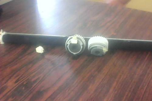 Imagen 1 de 2 de Clotch Y Rodillo De Carga De Konica Minolta Bizhub 184