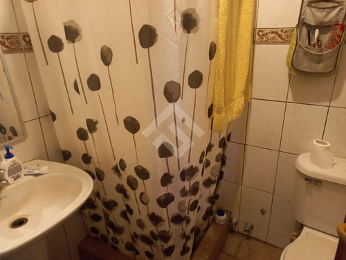 Parcela En Venta, Seis Dormitorios,los Laureles, Limache