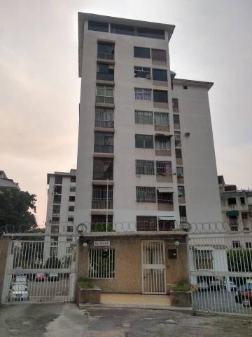 Imagen 1 de 12 de Colinas De Los Chaguaramos, Vendo Apartamento Cod. 20-16628