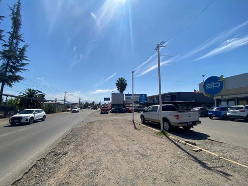 Local Comercial Av Chicureo - Strip Center