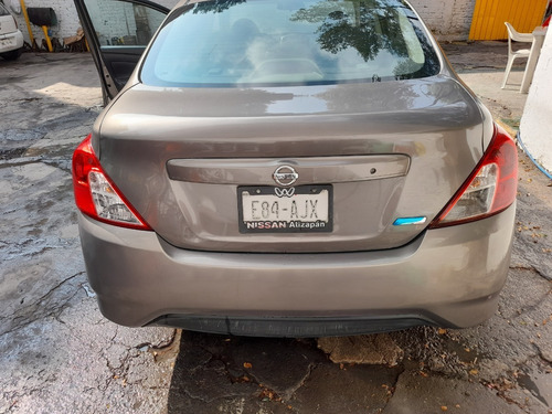 Imagen 7 de 11 de Nissan Versa 2016