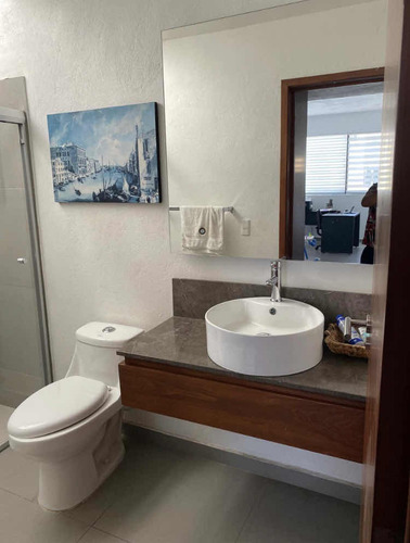 Casa De 3 Recámaras 3 Baños Completos Y Un Medio Baño