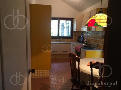 Imagen 8 de 14 de Casa De 3 Dormitorios + Servicio En Playa Mansa, Punta Del Este - Ref: 54337