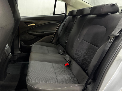 Chevrolet Onix Plus 10tat Lt1