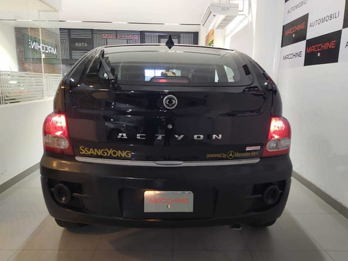Imagen 5 de 17 de Ssangyong Actyon 2011 2.3 Equipamiento 2 150cv 4x2