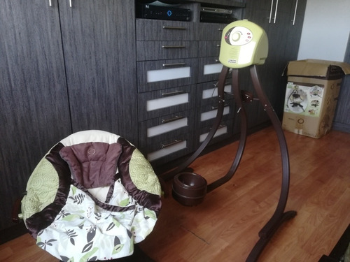 Imagen 4 de 5 de Mecedora Eléctrica Para Bebés Marca Fisher Price Usada