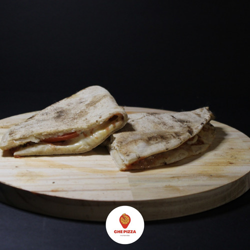 Servicio De Pizzas, Calzones Y Chivitos A La Parrilla
