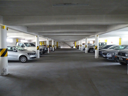 Estacionamiento Con 91 Cocheras - Zona Centro - Villa Gesell