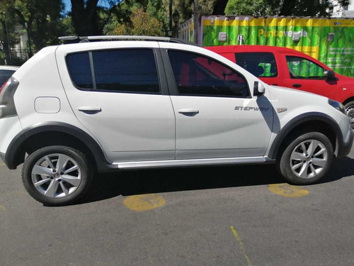 Renault Sandero Stepway 1.6 Confort 105 Cv Impecable Blanco