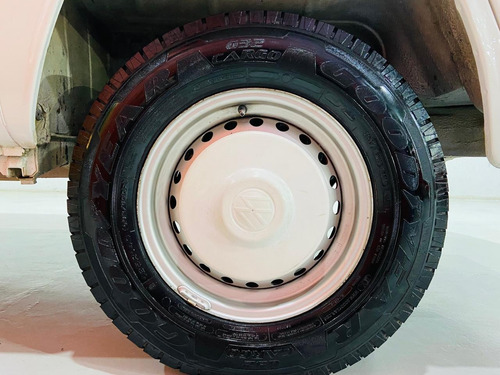 Volkswagen Kombi 1.4 Standard Total Flex 3p