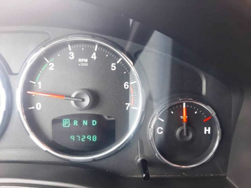 Imagen 12 de 12 de Jeep Cherokee Limited 2011 4x2 Automático