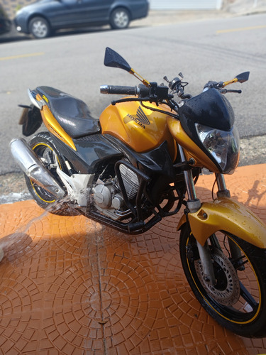 Moto Muito Bem Conservada, Ja Com Cabeçote Vela Fina