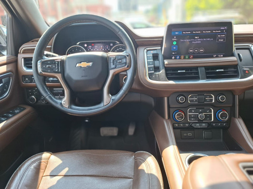 Chevrolet Suburban 6.2 V8 High Country At