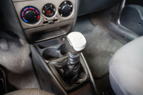 Fiat Strada 1.4 MPI TREKKING CS 8V FLEX 2P MANUAL