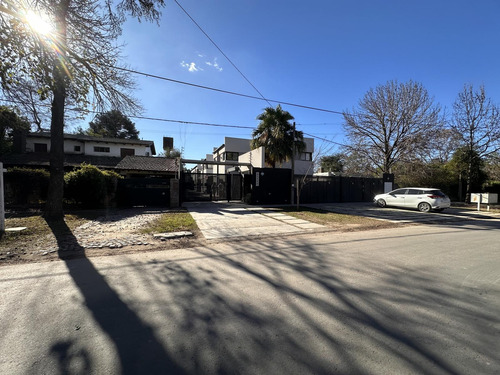 Venta Casa Condominio De 2 Dormitorios A Estrenar En Rosario- Fisherton