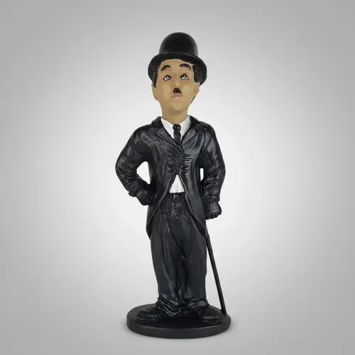 Estatueta Charlie Chaplin Decoração Em Resina | Parcelamento sem juros