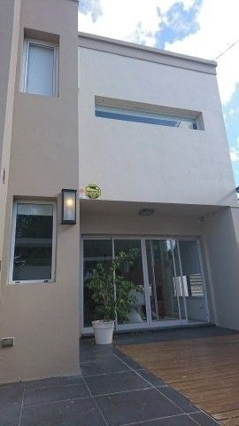 Imagen 2 de 14 de Casa En Venta Proxima A La Laguna