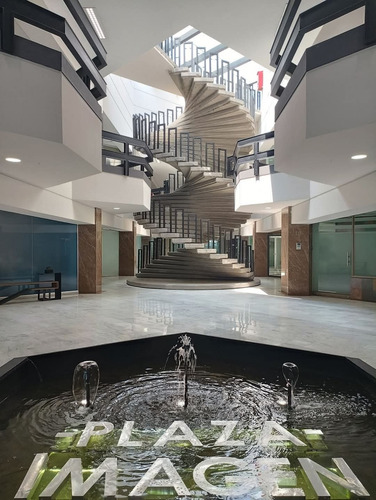 Invierte En Exito, Local Comercial En Plaza Imagen, Jardines De La Montaña
