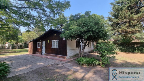 Retasada!! Casa En Venta, En Del Viso, Barrio Los Jazmines, Sobre La Calle Necochea Esquina Florida.