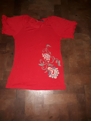 Remera De Lycra Con Estampado