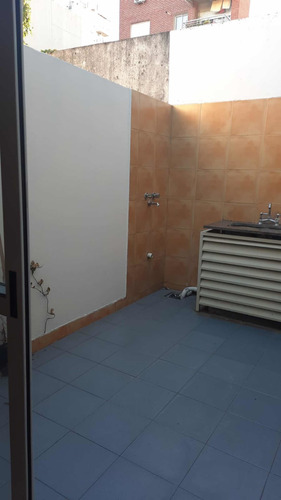 Imagen 6 de 14 de Ph 2 Ambientes Con Patio.. 1er Piso Por Escalera , Sin Expensas